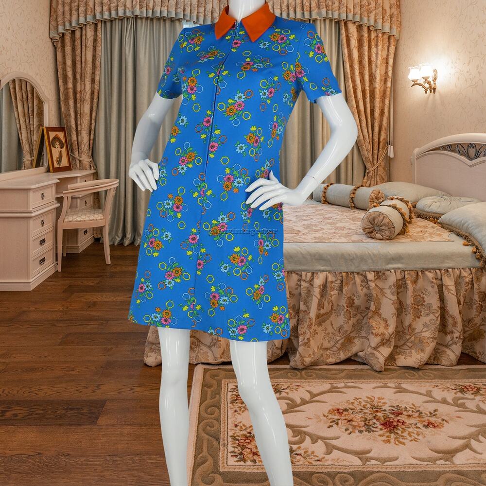 Vintage Hexagon Floral Mod Dress Blue M Retro Charm